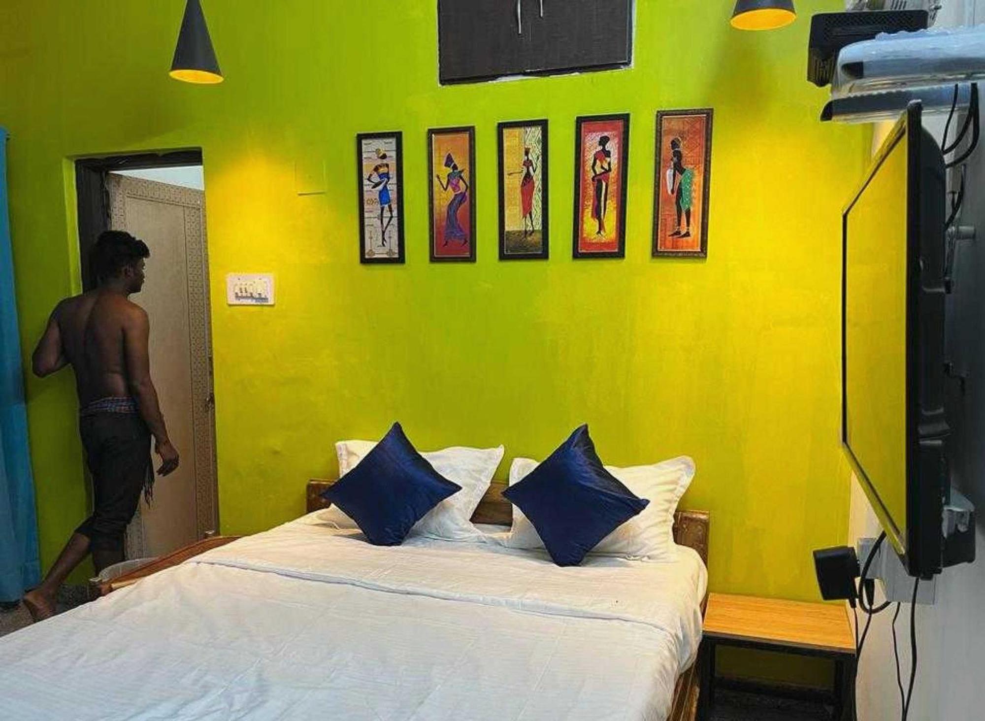 Hotel O Housefull Residency Khandagiri ภายนอก รูปภาพ